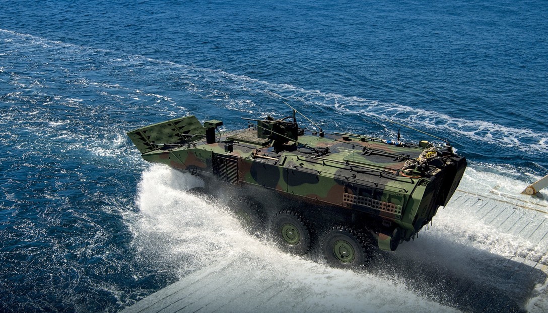 SUPERAV Italian 8x8 Amphibious Armored Personnel Carrier (APC) (D)